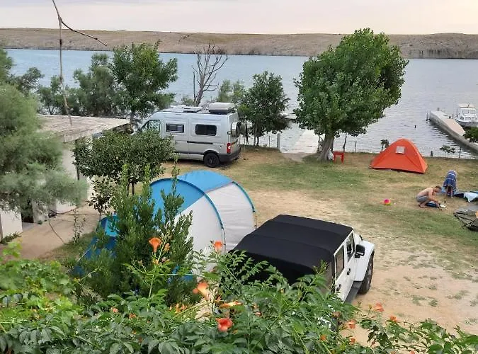Campeggio Camp Pere